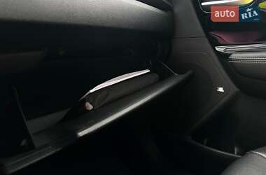 Внедорожник / Кроссовер Kia Niro 2021 в 