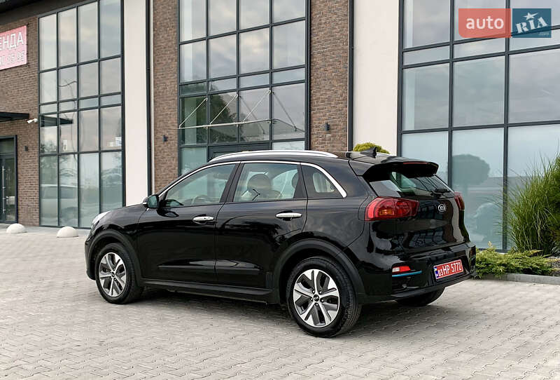 Позашляховик / Кросовер Kia Niro 2021 в Тернополі