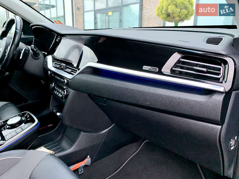 Позашляховик / Кросовер Kia Niro 2021 в Тернополі