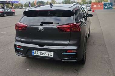 Внедорожник / Кроссовер Kia Niro 2021 в 
