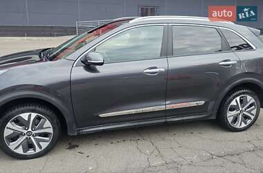 Внедорожник / Кроссовер Kia Niro 2021 в 