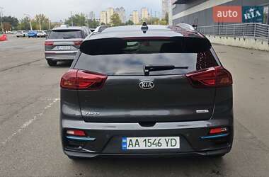 Внедорожник / Кроссовер Kia Niro 2021 в 
