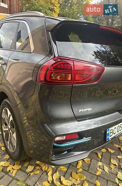 Позашляховик / Кросовер Kia Niro 2021 в  фото 12 Позашляховик / Кросовер Kia Niro 2021 в
