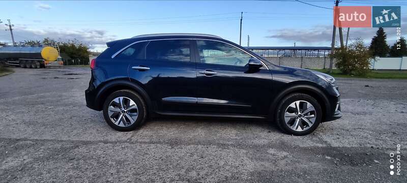 Позашляховик / Кросовер Kia Niro 2020 в Городку