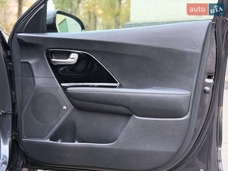 Внедорожник / Кроссовер Kia Niro 2020 в Кривом Роге