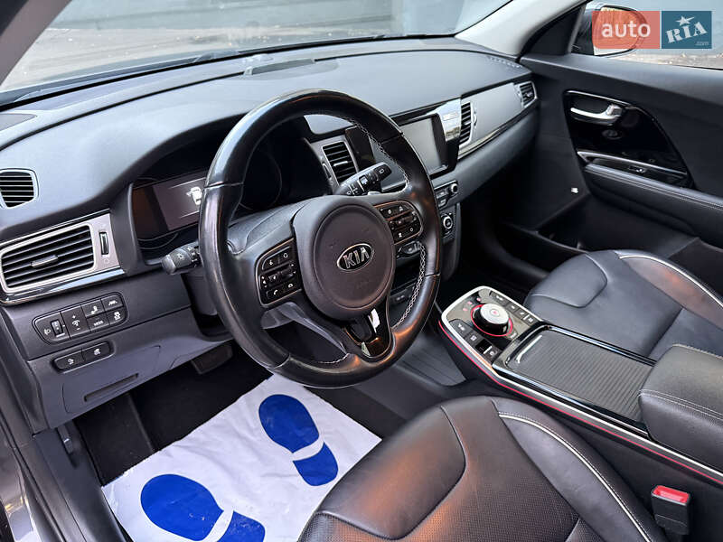 Внедорожник / Кроссовер Kia Niro 2020 в Кривом Роге