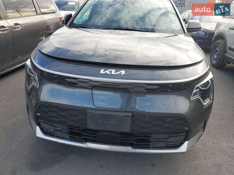 Позашляховик / Кросовер Kia Niro 2023 в Львові