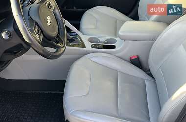 Позашляховик / Кросовер Kia Niro 2018 в  фото 19 Позашляховик / Кросовер Kia Niro 2018 в