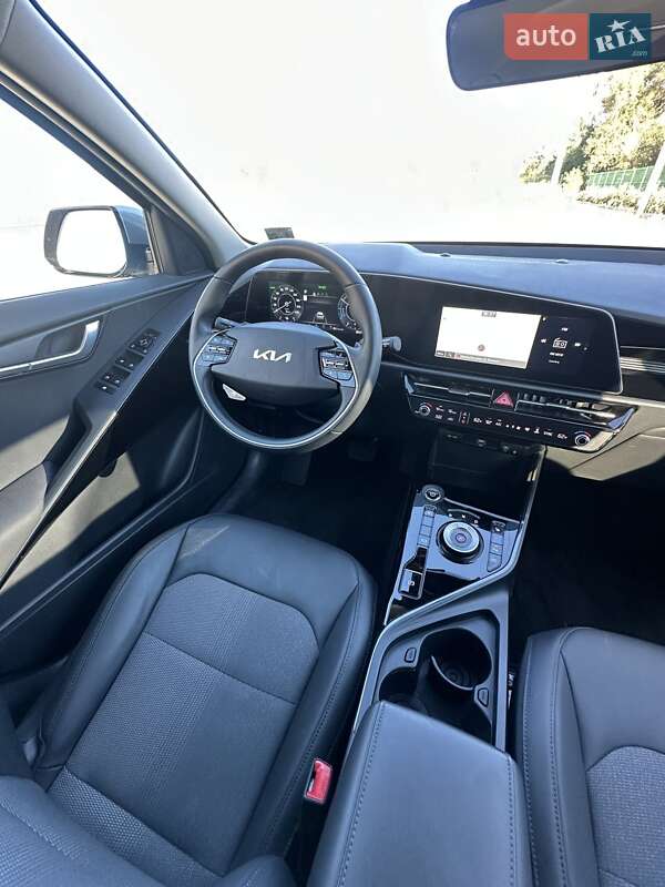 Внедорожник / Кроссовер Kia Niro 2024 в Белогородке
