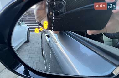 Позашляховик / Кросовер Kia Niro 2018 в  фото 12 Позашляховик / Кросовер Kia Niro 2018 в