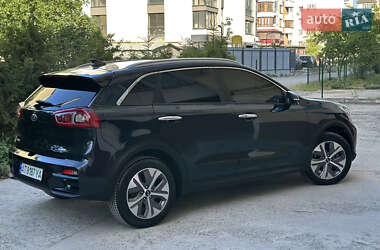 Позашляховик / Кросовер Kia Niro 2019 в 