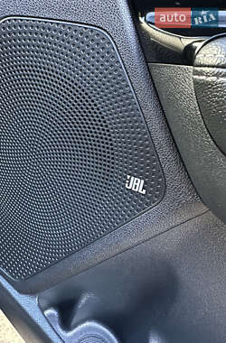 Позашляховик / Кросовер Kia Niro 2019 в 
