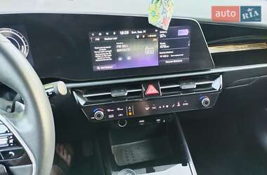 Внедорожник / Кроссовер Kia Niro 2024 в 