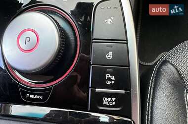 Внедорожник / Кроссовер Kia Niro 2021 в 