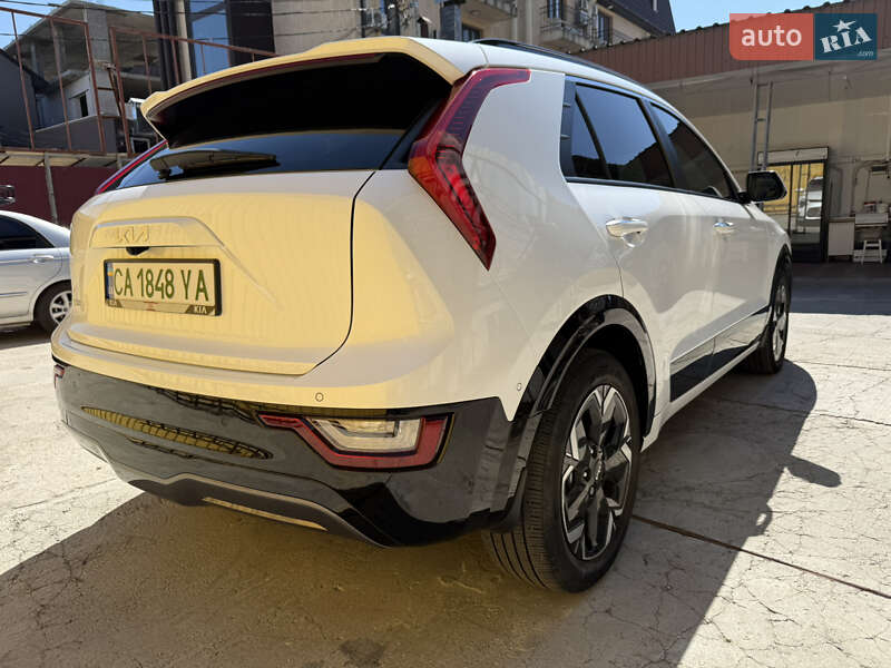 Позашляховик / Кросовер Kia Niro 2023 в Умані