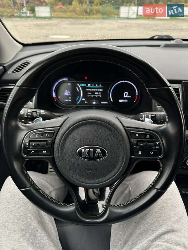 Внедорожник / Кроссовер Kia Niro 2019 в Львове