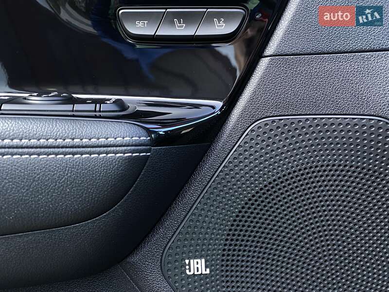 Позашляховик / Кросовер Kia Niro 2020 в Львові фото 3 Позашляховик / Кросовер Kia Niro 2020 в Львові