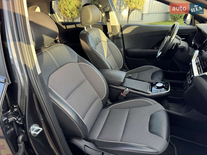 Позашляховик / Кросовер Kia Niro 2021 в Тернополі фото 12 Позашляховик / Кросовер Kia Niro 2021 в Тернополі