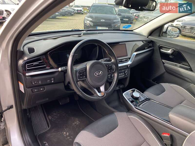 Позашляховик / Кросовер Kia Niro 2020 в Львові фото 11 Позашляховик / Кросовер Kia Niro 2020 в Львові