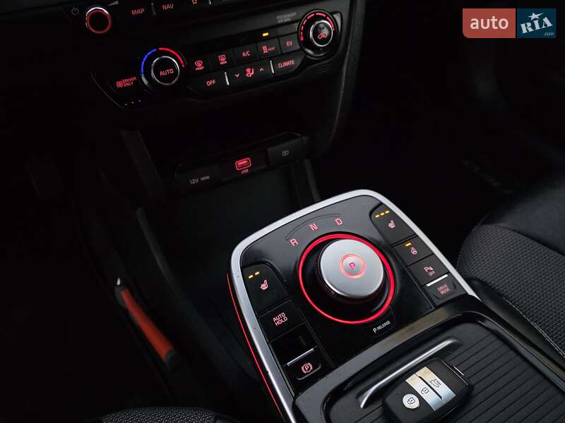 Позашляховик / Кросовер Kia Niro 2021 в Тернополі фото 26 Позашляховик / Кросовер Kia Niro 2021 в Тернополі