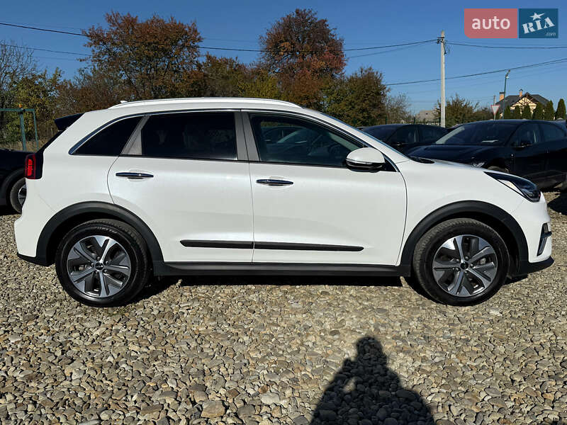 Внедорожник / Кроссовер Kia Niro 2022 в Львове фото 24 Внедорожник / Кроссовер Kia Niro 2022 в Львове