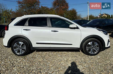 Позашляховик / Кросовер Kia Niro 2022 в  фото 24 Позашляховик / Кросовер Kia Niro 2022 в
