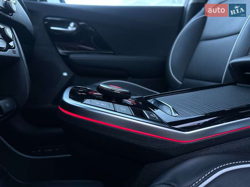 Позашляховик / Кросовер Kia Niro 2020 в Львові фото 12 Позашляховик / Кросовер Kia Niro 2020 в Львові