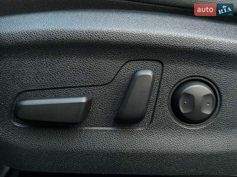 Позашляховик / Кросовер Kia Niro 2020 в Львові фото 41 Позашляховик / Кросовер Kia Niro 2020 в Львові