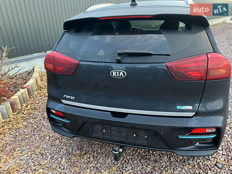 Внедорожник / Кроссовер Kia Niro 2020 в Львове фото 6 Внедорожник / Кроссовер Kia Niro 2020 в Львове