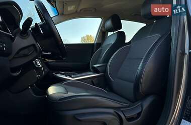 Внедорожник / Кроссовер Kia Niro 2021 в 