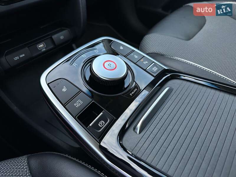 Позашляховик / Кросовер Kia Niro 2021 в Львові