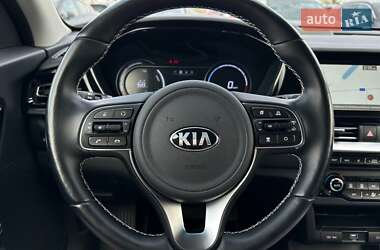 Позашляховик / Кросовер Kia Niro 2020 в  фото 47 Позашляховик / Кросовер Kia Niro 2020 в