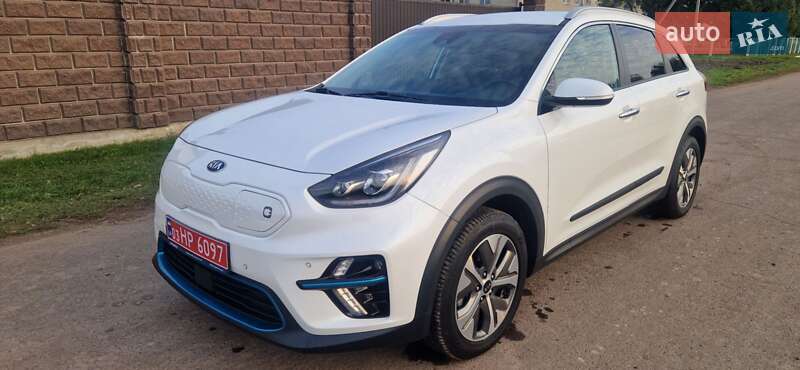 Внедорожник / Кроссовер Kia Niro 2019 в 