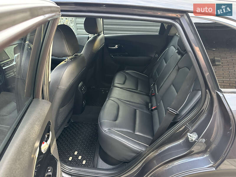 Позашляховик / Кросовер Kia Niro 2020 в Луцьку фото 15 Позашляховик / Кросовер Kia Niro 2020 в Луцьку