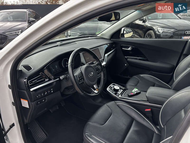 Позашляховик / Кросовер Kia Niro 2020 в Львові фото 20 Позашляховик / Кросовер Kia Niro 2020 в Львові
