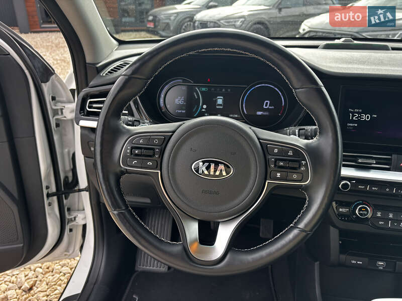 Позашляховик / Кросовер Kia Niro 2020 в Львові фото 27 Позашляховик / Кросовер Kia Niro 2020 в Львові