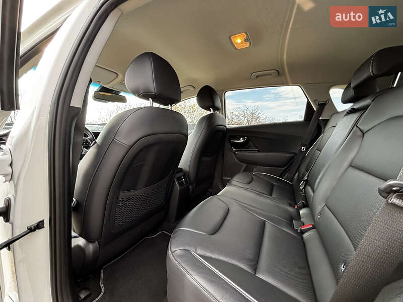 Позашляховик / Кросовер Kia Niro 2020 в Львові фото 34 Позашляховик / Кросовер Kia Niro 2020 в Львові