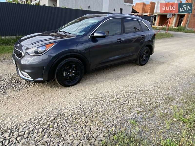 Позашляховик / Кросовер Kia Niro 2018 в Ужгороді