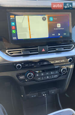 Позашляховик / Кросовер Kia Niro 2021 в 