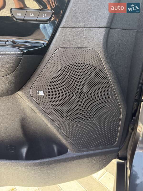 Позашляховик / Кросовер Kia Niro 2020 в Львові фото 17 Позашляховик / Кросовер Kia Niro 2020 в Львові