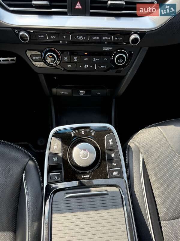 Позашляховик / Кросовер Kia Niro 2020 в Львові фото 28 Позашляховик / Кросовер Kia Niro 2020 в Львові