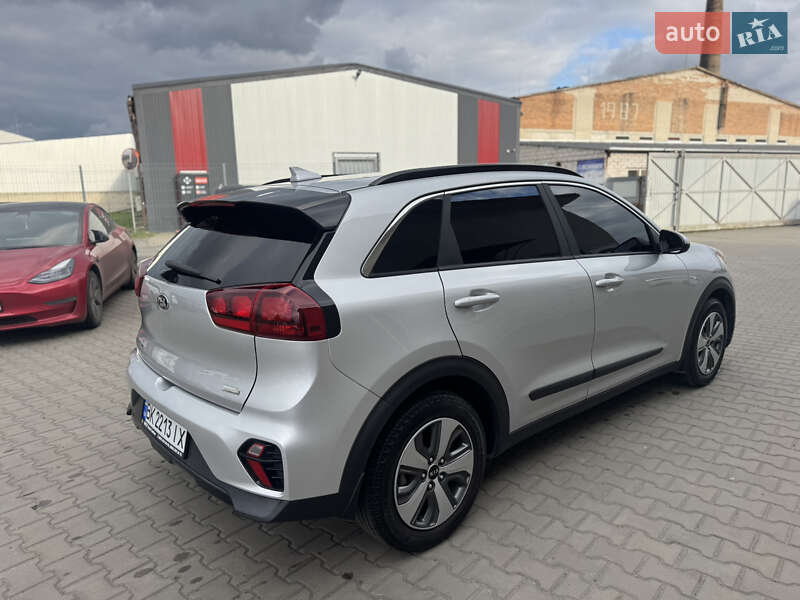 Позашляховик / Кросовер Kia Niro 2020 в Луцьку фото 7 Позашляховик / Кросовер Kia Niro 2020 в Луцьку