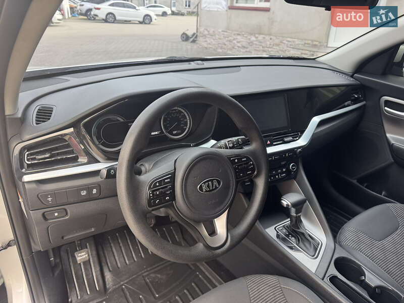 Позашляховик / Кросовер Kia Niro 2020 в Луцьку фото 17 Позашляховик / Кросовер Kia Niro 2020 в Луцьку