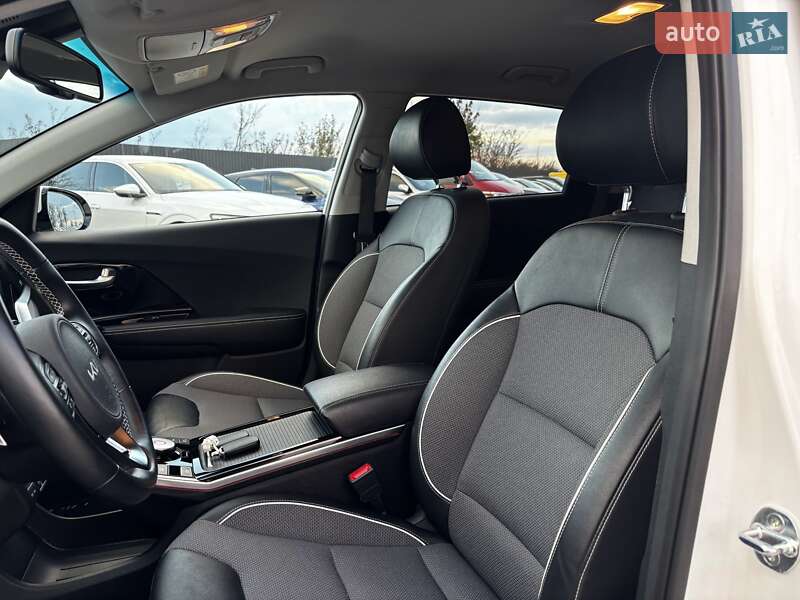 Позашляховик / Кросовер Kia Niro 2021 в Львові фото 39 Позашляховик / Кросовер Kia Niro 2021 в Львові