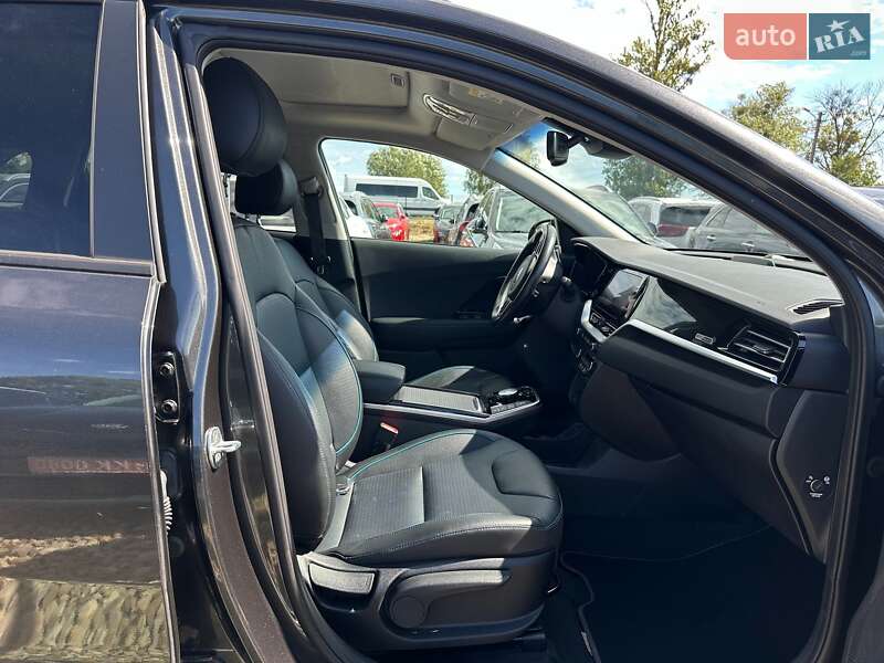 Позашляховик / Кросовер Kia Niro 2020 в Львові фото 69 Позашляховик / Кросовер Kia Niro 2020 в Львові