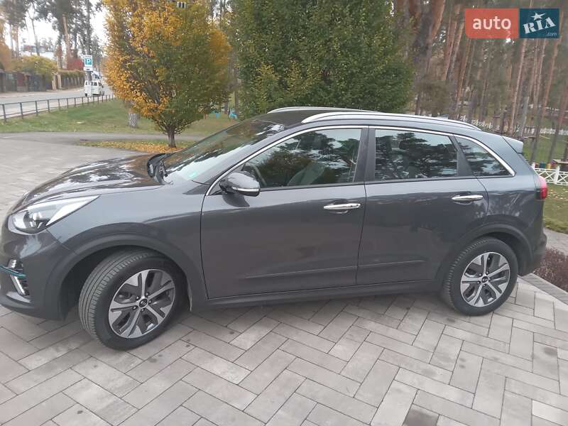 Внедорожник / Кроссовер Kia Niro 2020 в Киеве фото 7 Внедорожник / Кроссовер Kia Niro 2020 в Киеве