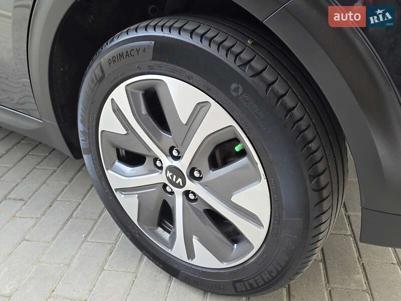 Внедорожник / Кроссовер Kia Niro 2021 в Тернополе