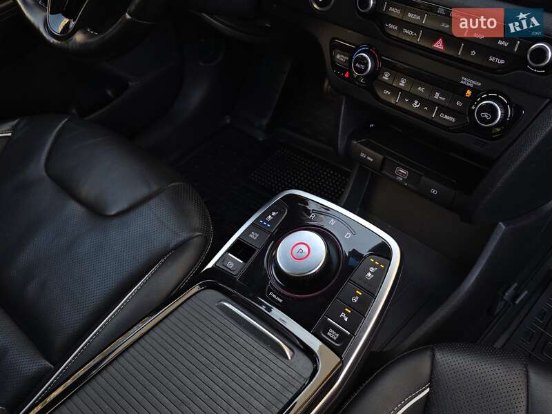 Внедорожник / Кроссовер Kia Niro 2020 в Тернополе