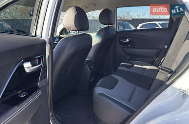 Внедорожник / Кроссовер Kia Niro 2022 в 