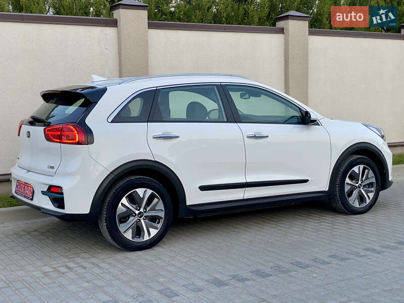 Внедорожник / Кроссовер Kia Niro 2021 в Львове